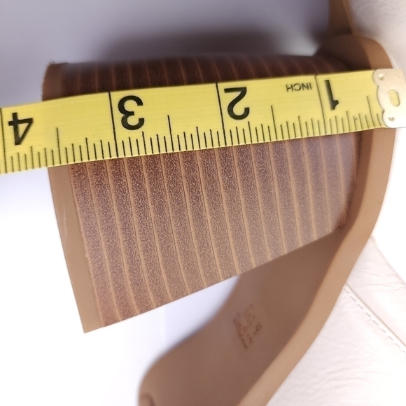 Crown Ivy Cream Chunk Heel Mini Platform Mule Clogs Sz 9m - Picture 9 of 9